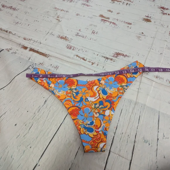 Kulai Kinis Bikini Cheeky Bottom. - Picture 4 of 7